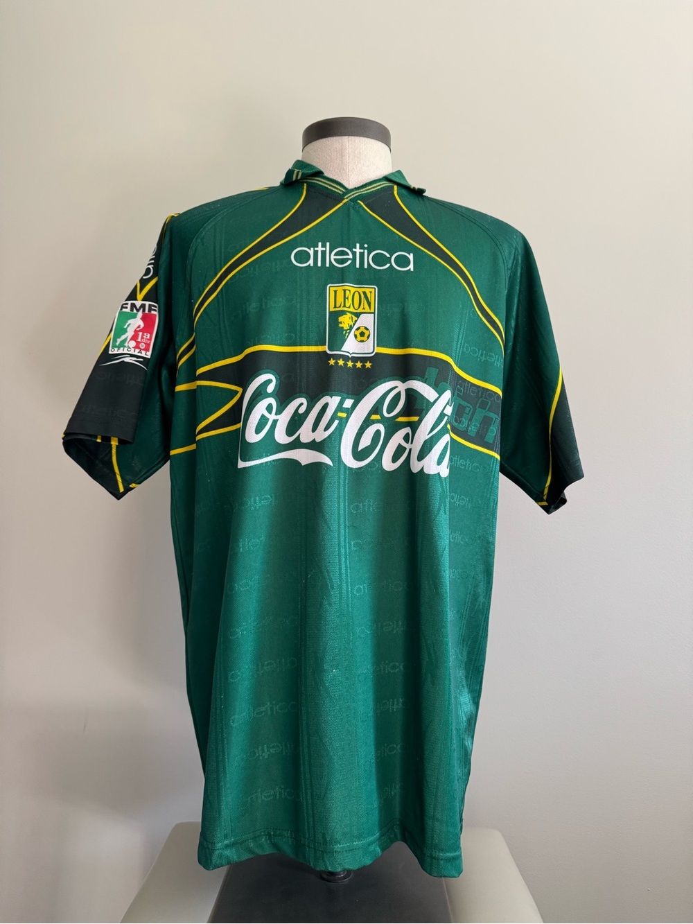 Atletica Club León atletica Green Home Jersey with Coca-Cola Sponsor 1998-1999